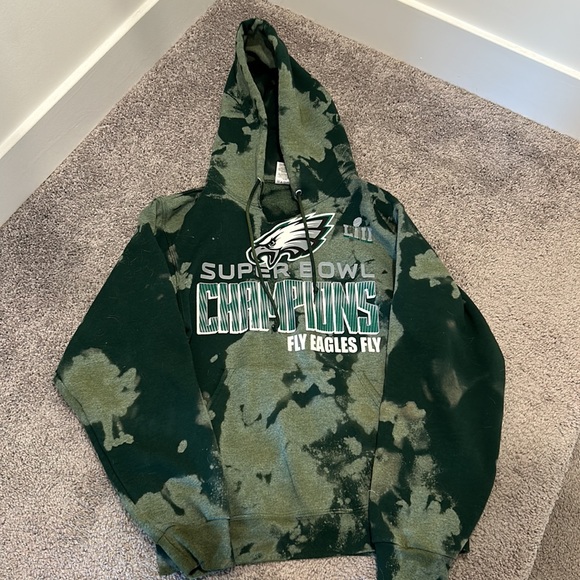 Handmade Bleach Dyed NFL Philadelphia Eagles Sweatshirt - Picture 2 of 4
